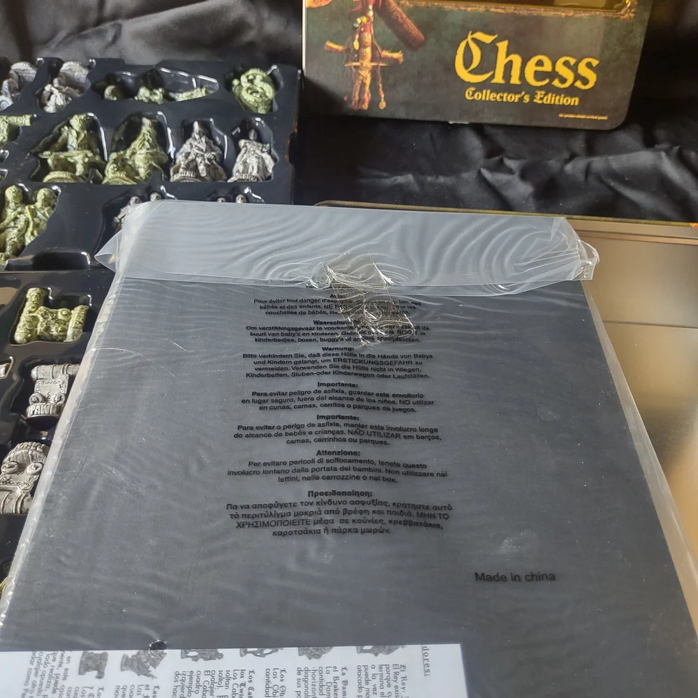Pirates of the Caribbean Chess Collector's Edition Metal Tin